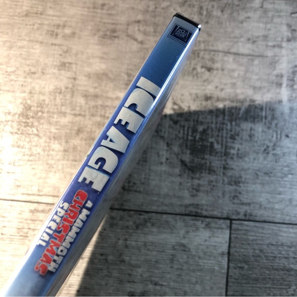 Ice Age A Mammoth Christmas Special New DVD c. 2011 - Picture 6 of 13